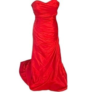 ELEGANT SZ 4 custom made Red strapless evening‎ gown